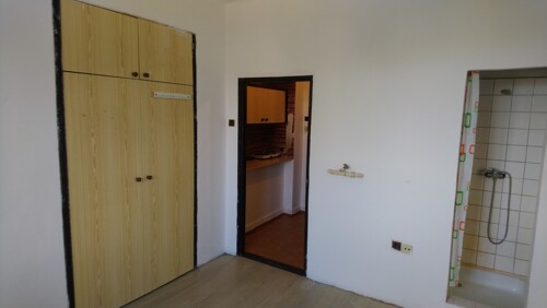 Home in Metric Way